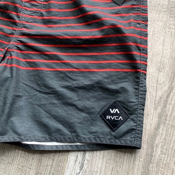 🔥🔥RVCA - ELASTIC BOARDSHORT🔥🔥 - Picture 3 of 6
